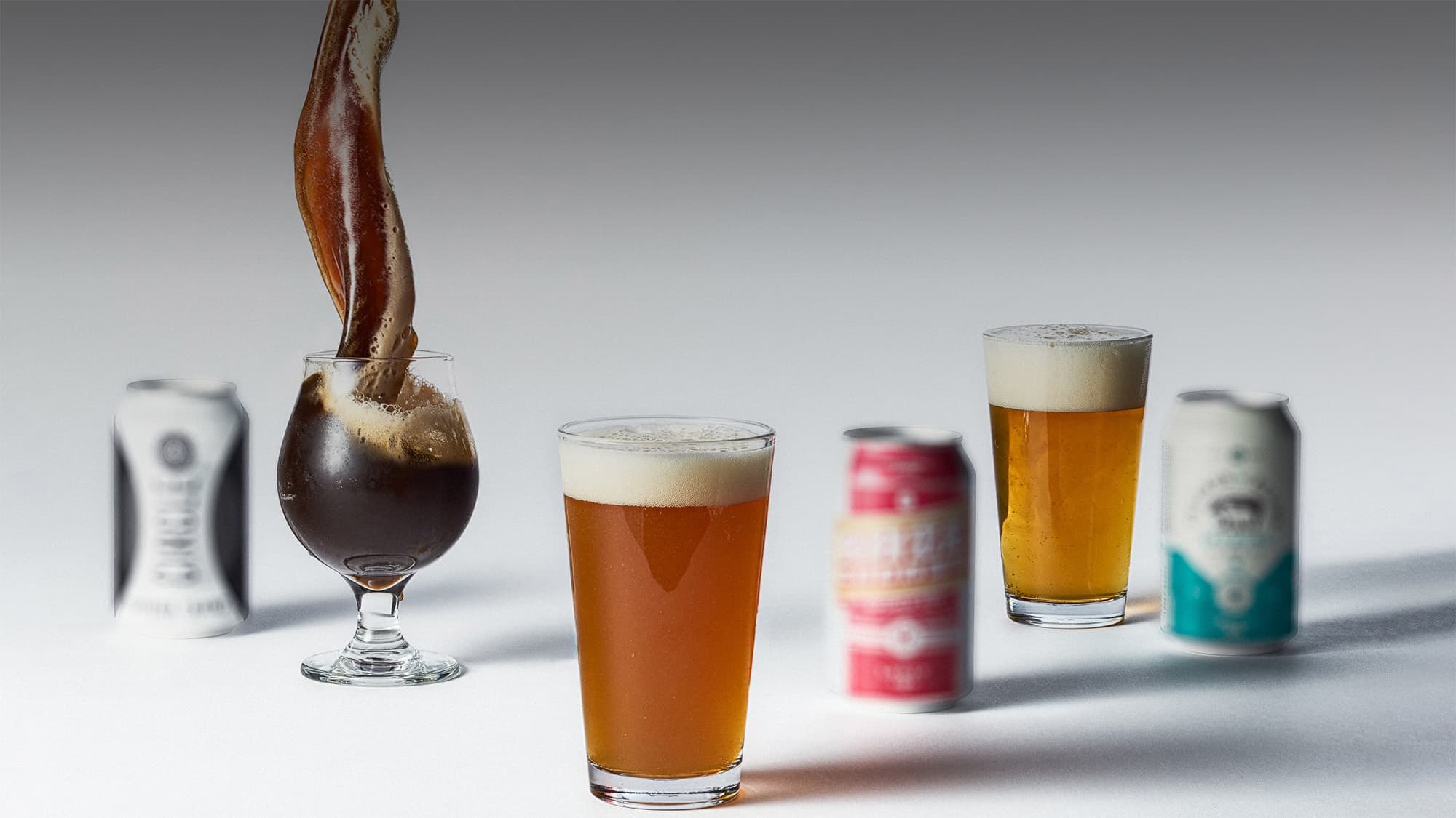 Floating beer, beverage photography by Julien Fleury